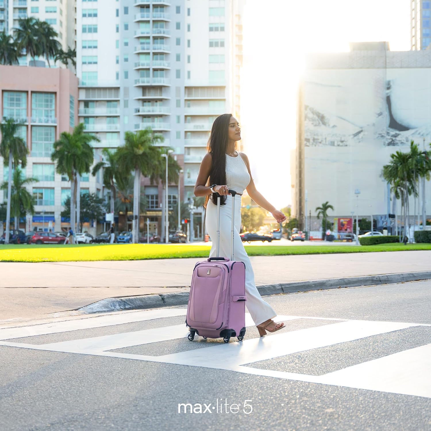 Travelpro Maxlite 5 Softside Expandable Luggage with 4 Spinner Wheels, Lightweight Suitcase, Men and Women - Image 8